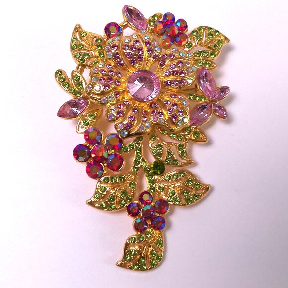 Brooch Floral Sparkly rhinestones NEW pin fashion accessoreis - Picture 1 of 6
